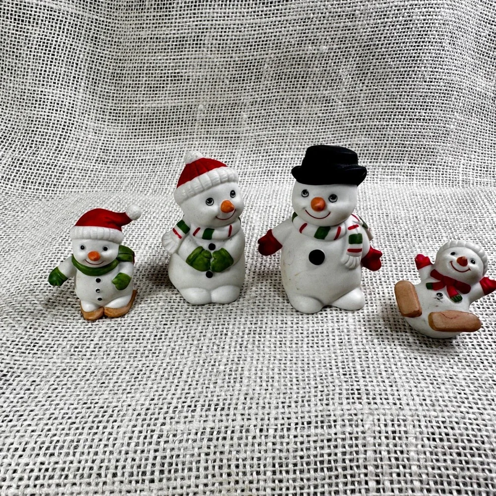 Homco Vintage Porcelain Snowman READ Figurine Set of 4 Christmas Decor 5504